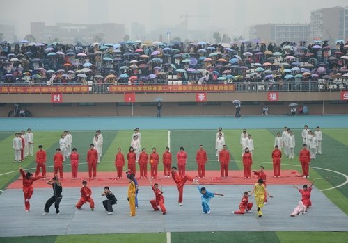 校第22届田径运动会(椒江校区)隆重开幕