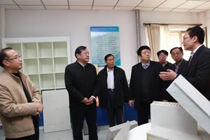 济南市人大教科文卫委员会一行来济南大学调研