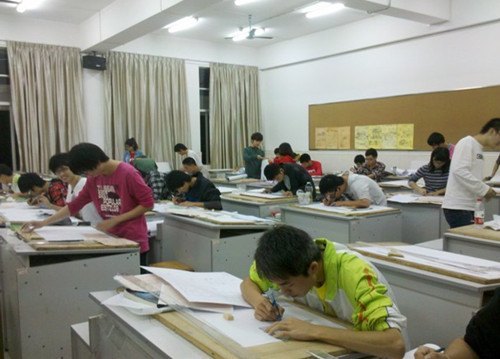 ѧУ�������Ը��ַ�ʽѧϰ�����᳹����ʮ�˴���