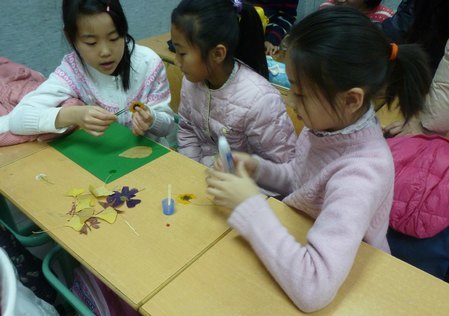 百奥生物协会在中关村二小爱心支教