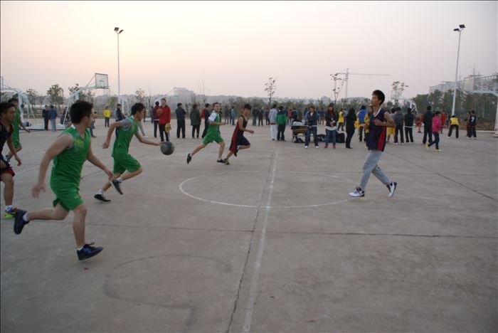 电子工程学院“迎新杯”篮球比赛圆满结束