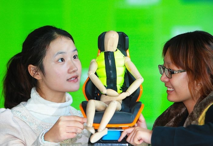 《中国教育报》专版报道南京艺术学院为文化大发展培养人才
