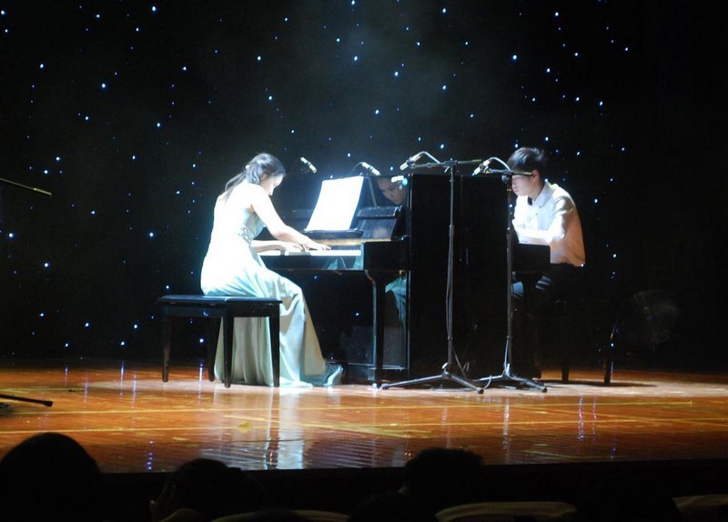 ���������ҡ�2012����������ѧѧ�������Ÿ������ֻ�ɹ�����