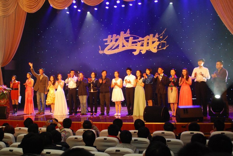 ���������ҡ�2012����������ѧѧ�������Ÿ������ֻ�ɹ�����