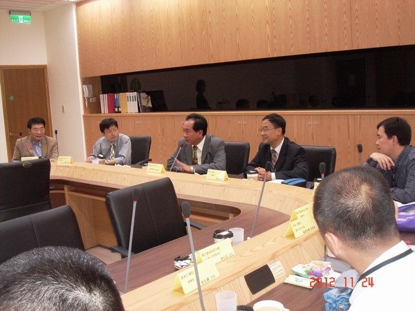 ݹѧԺŲμӵ캣ϿƼĽ߲ѧֻ