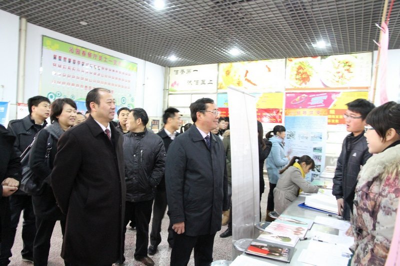 ������2013���У��ҵ������˫��ѡ��Ǣ̸��������ѧԺ�ɹ��ٰ�