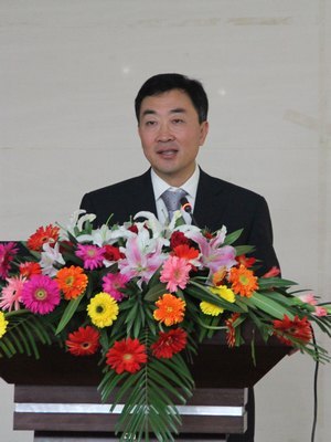 陶瓷技术装备学术前沿与发展战略高层论坛在景举办