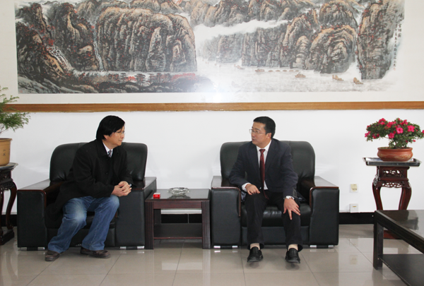 ξּල˾˾ͻѧԺ̸ɽεĹǰ