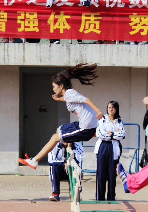 ��22��У�˻ᾫ��˲��