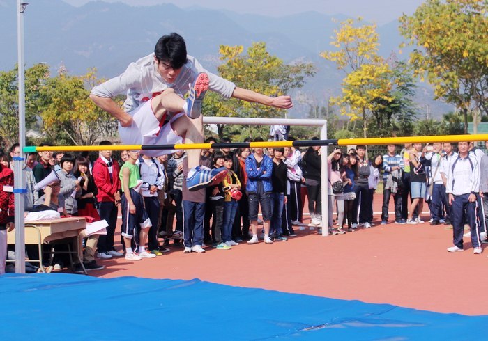 ��22��У�˻ᾫ��˲��