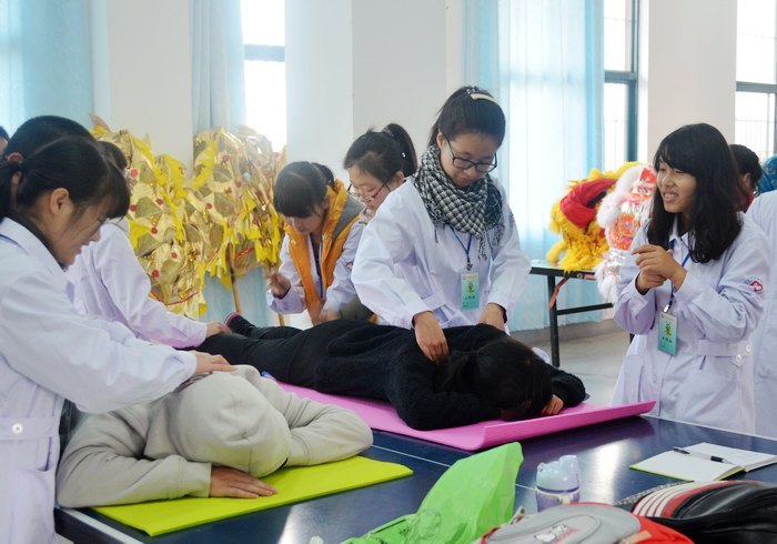 ��22��У�˻ᾫ��˲��