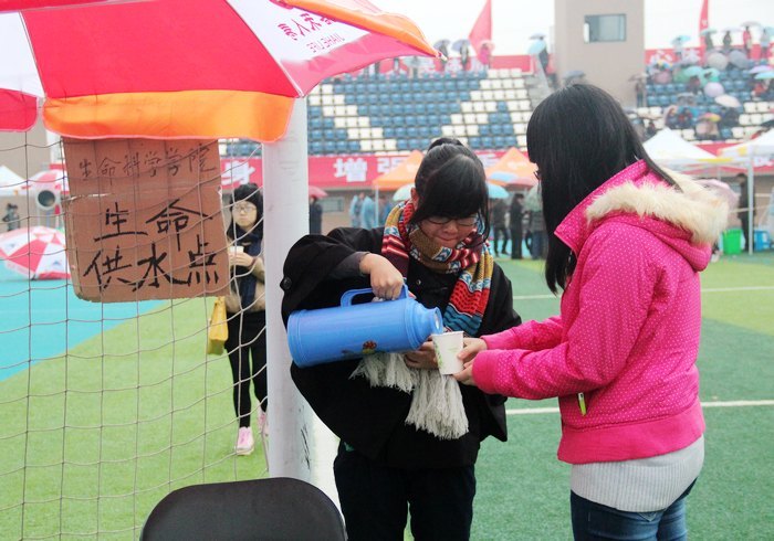 ��22��У�˻ᾫ��˲��