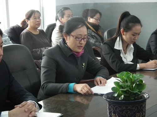 ��ѧѧԺ�ٰ�����ѧϰ�᳹ʮ�˴�����̸��