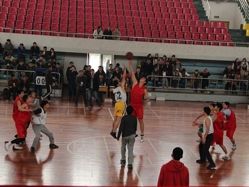 湖北工业大学第六届“研究生杯”篮球赛圆满结束