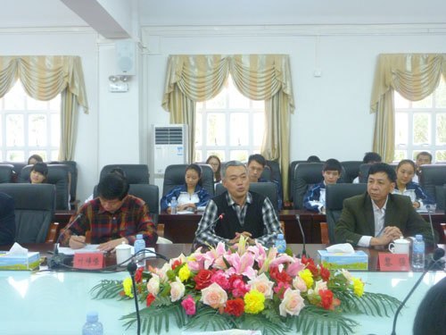 面对面 贾东亮与青年学生交流人生信仰