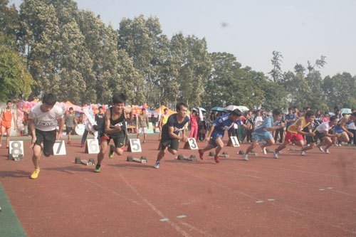 校运会圆满落下帷幕 成为肇庆学院全民健身运动新起点