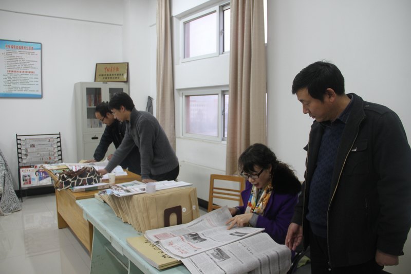 河南省高校校报评估组莅临许昌学院检查指导工作