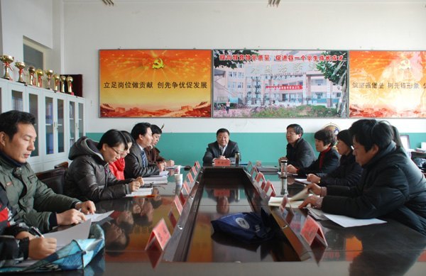 辛丕宏到外国语学院听课