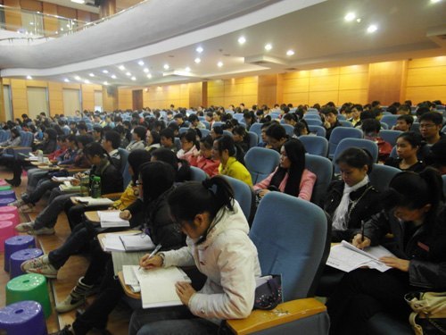 ����ʦ��ѧԺ��У�ھ���Ԥ����Ա��ѵ��˳������