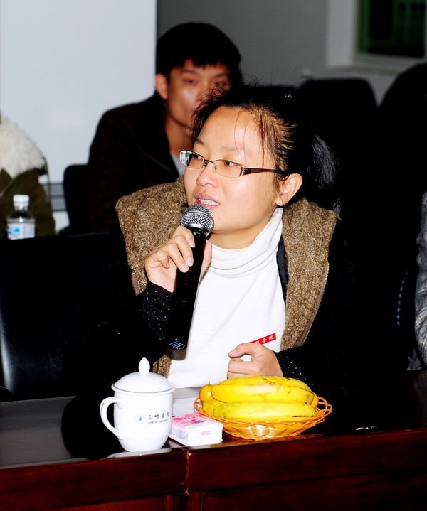 三明学院召开2012年欢送新兵入伍座谈会