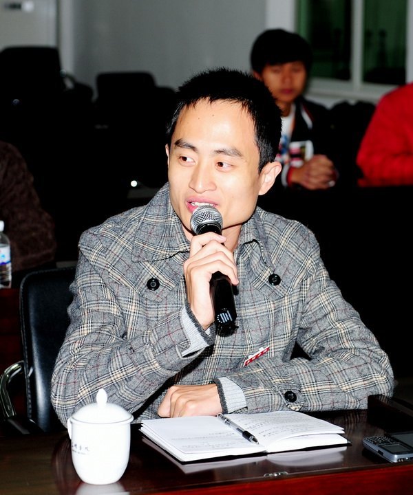 三明学院召开2012年欢送新兵入伍座谈会