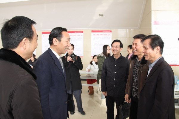 ���ݹ�ѧԺ�볣��̨����ҵ���ϻ����Ͼٰ��ҵ����Ƹ�