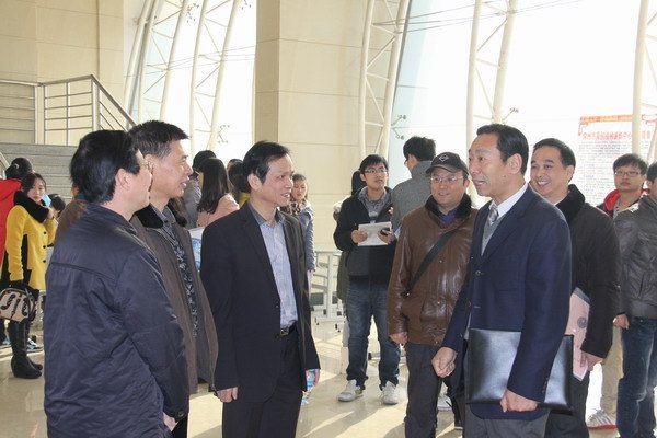 ���ݹ�ѧԺ�볣��̨����ҵ���ϻ����Ͼٰ��ҵ����Ƹ�