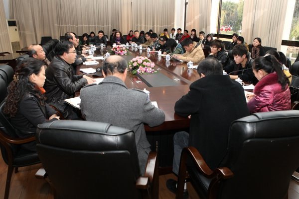 ���Ľ�ѧ������ԱԲ���������