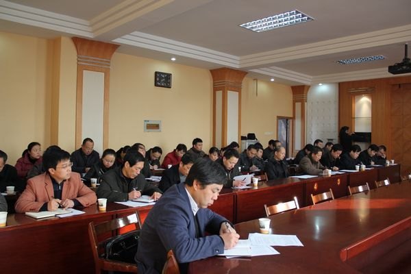 学校召开安全生产和冬季防火工作布置会