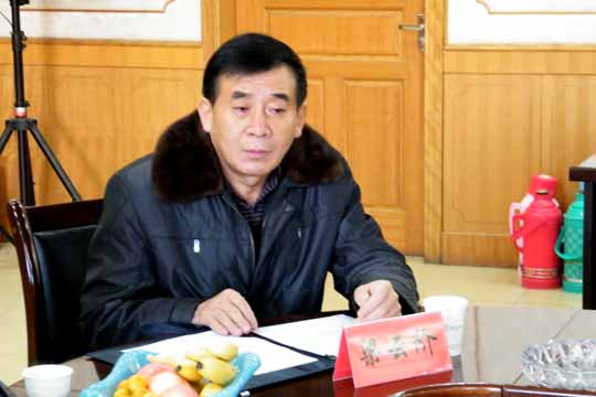 ɽ��ʡ�½�����ԺУ��ѧ���ֻ��ڽ���ѧԺ�ٿ�