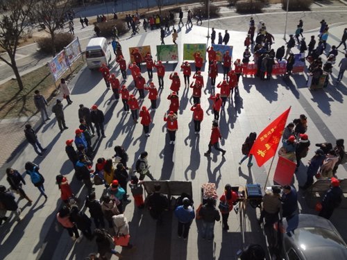 院团委开展世界志愿者日宣传活动