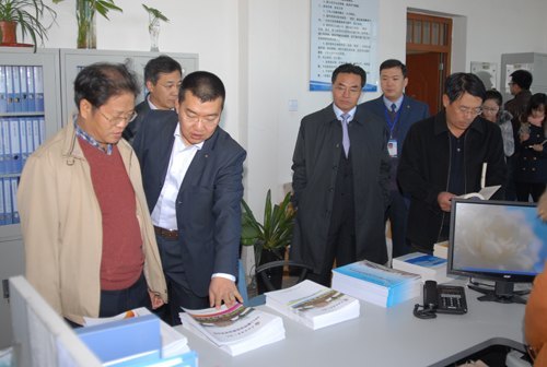 ��ɽ��ѧ����ѧԺ��ҵָ���������ı���Ϊ�ӱ�ʡ��ͨ��Уʾ���Ծ�ҵָ������