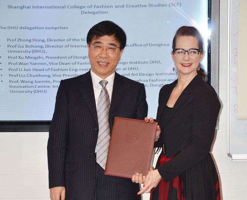 东华大学国际合作办学取得积极进展——与英国爱丁堡大学签署合作协议、与伦敦时装学院等4所高校签署合作备忘录(图)