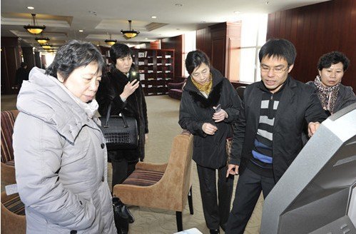 长春建筑学院图书馆“十二五”期间全面评估现场验收工作圆满结束