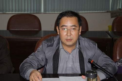 �㶫ʯ�ͻ���ѧԺ�ٿ��̴��᳣��ίԱ�������������ѧУ��Ч���ʸĸ���䷽��