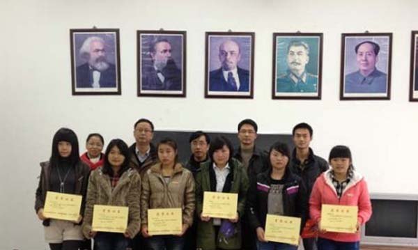 景德镇陶瓷学院举行2012年学生道德法制剧剧本征集大赛颁奖座谈会