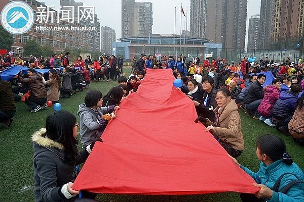 ���ƴ�۽������Ľ��� �����ǵĶ��첻�µ�