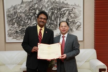 ������ѧ�����������Ǵ�ѧǩ��ȫ��ս�Ժ���Э��