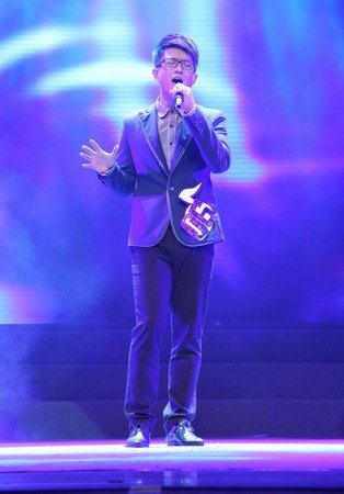 台州学院章颖同学获2012省大学生校园歌手大赛冠军