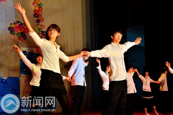 月涌星垂 十全十美——十大社团十周年庆典活动精彩呈现