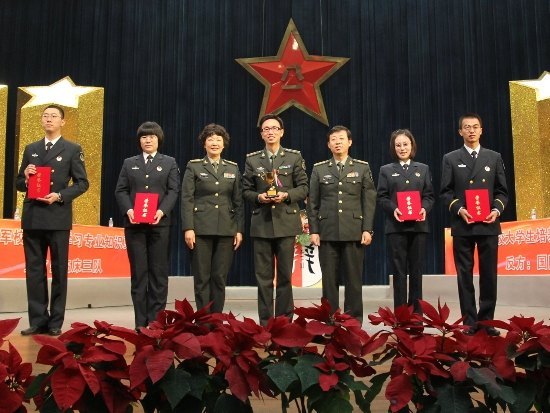 辩论赛场展风采 夺冠献礼党代会——国防生队首获“话青春使命”吴孟超杯军校大学生辩论赛冠军