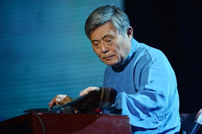 庆祝建校100周年民族器乐歌舞晚会盛大举行