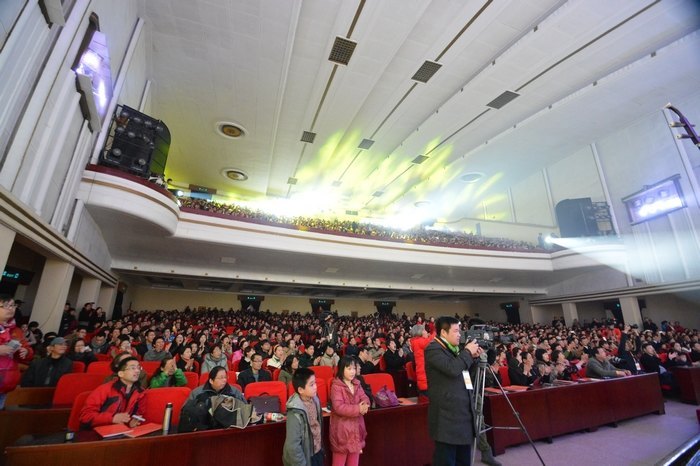 庆祝建校100周年民族器乐歌舞晚会盛大举行