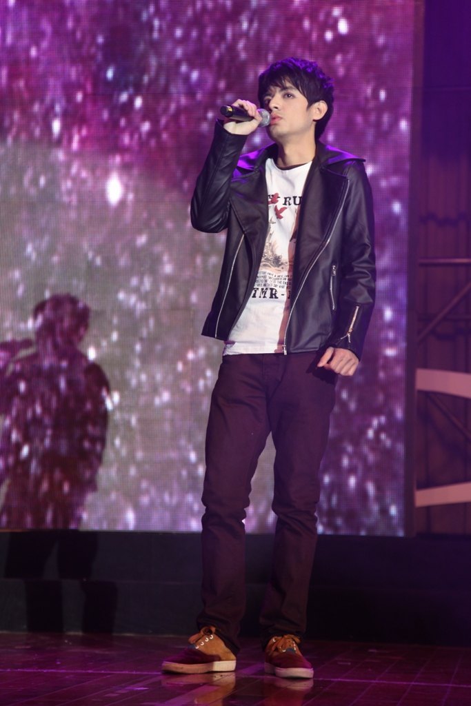 东华大学第十六届研究生“经纬韵”科技文化节闭幕式暨文艺汇演举行