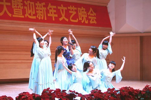 四大书院:精湛才艺献礼十八大 缤纷晚会喜迎新一年
