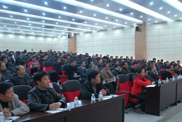 ���Ŵ�ѧ�ֽ�Խ�����У��ר��ѧ������