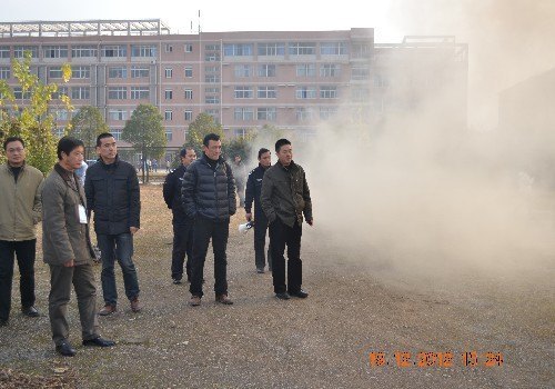 湖北工业大学举行2012年度消防培训及消防演练