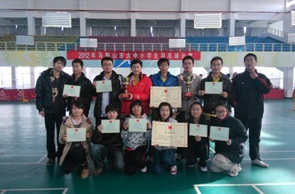 河海大学文天学院羽毛球队在马鞍山市大学生运动会中勇夺3冠