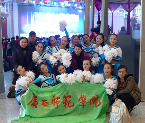音乐舞蹈学院啦啦操队在2012年全国啦啦操联赛总决赛中荣获佳绩
