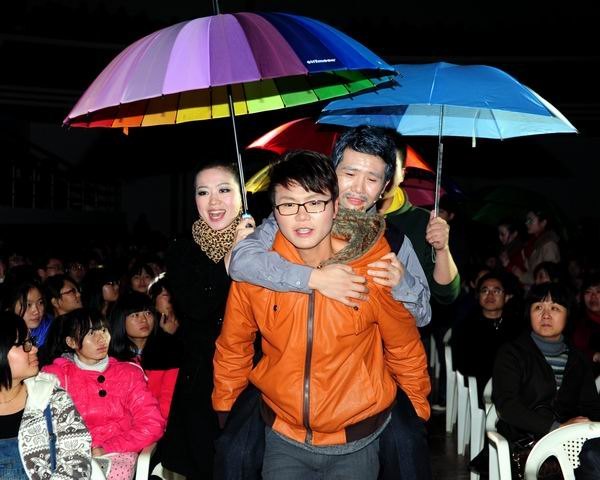 原创校园剧《上大学》走进闽江学院